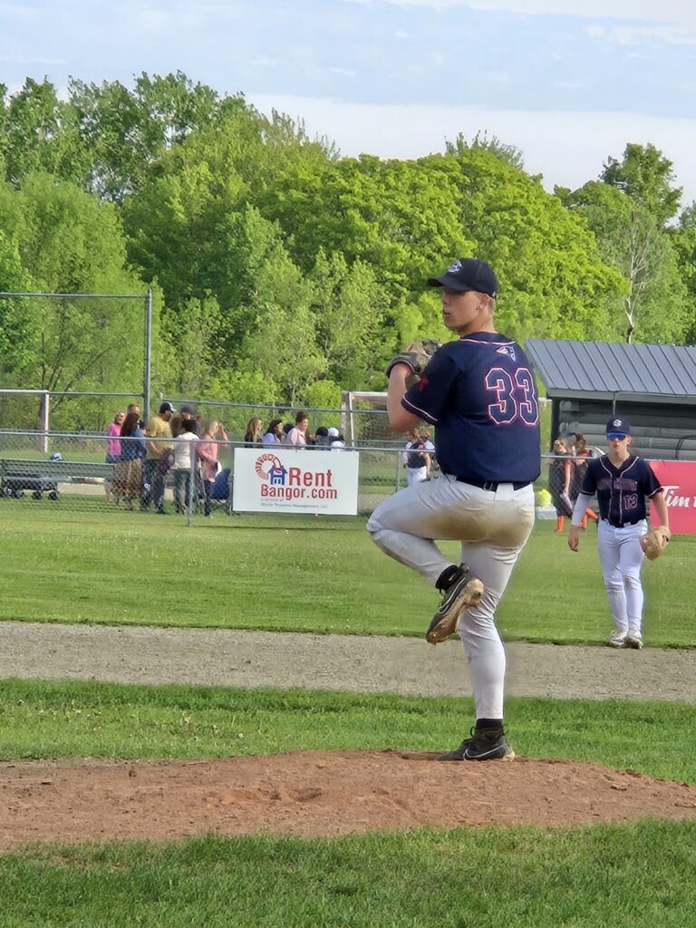 Bangor Christian baseball picks up 13th win, rallying past Stearns