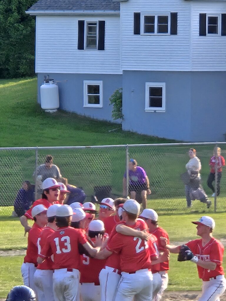 #8 seed Dexter/PCHS baseball rallies past Bucksport to reach Class C Regional Final