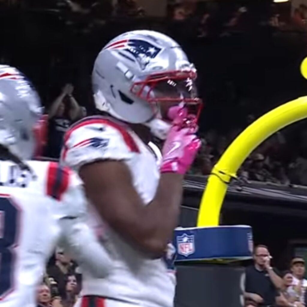 Patriots top the Saints for third straight win