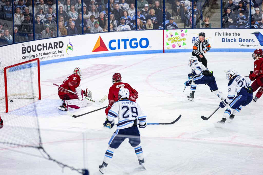 Maine vs Boston University men’s hockey preview