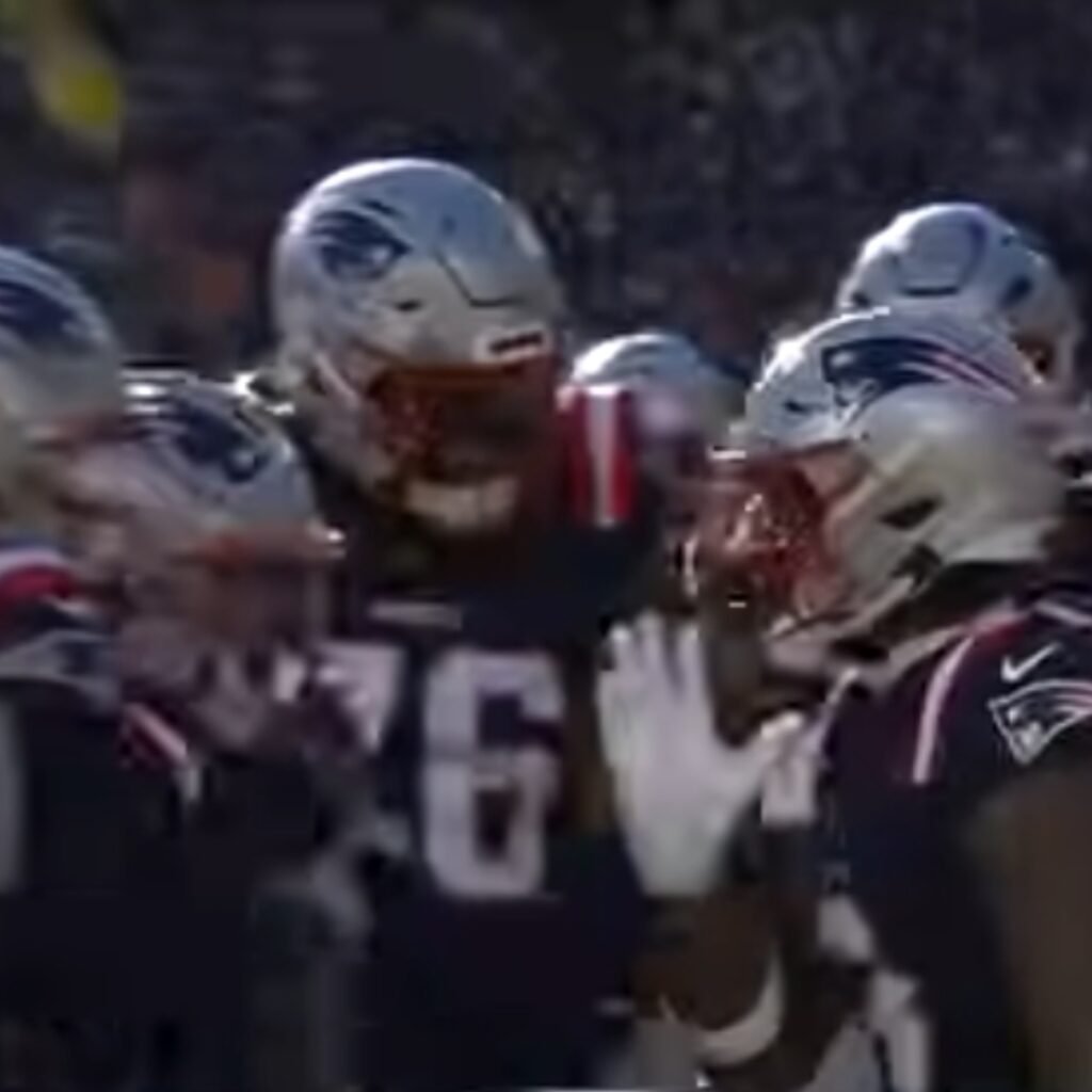 Patriots squeeze past the Falcons for sixth straight win