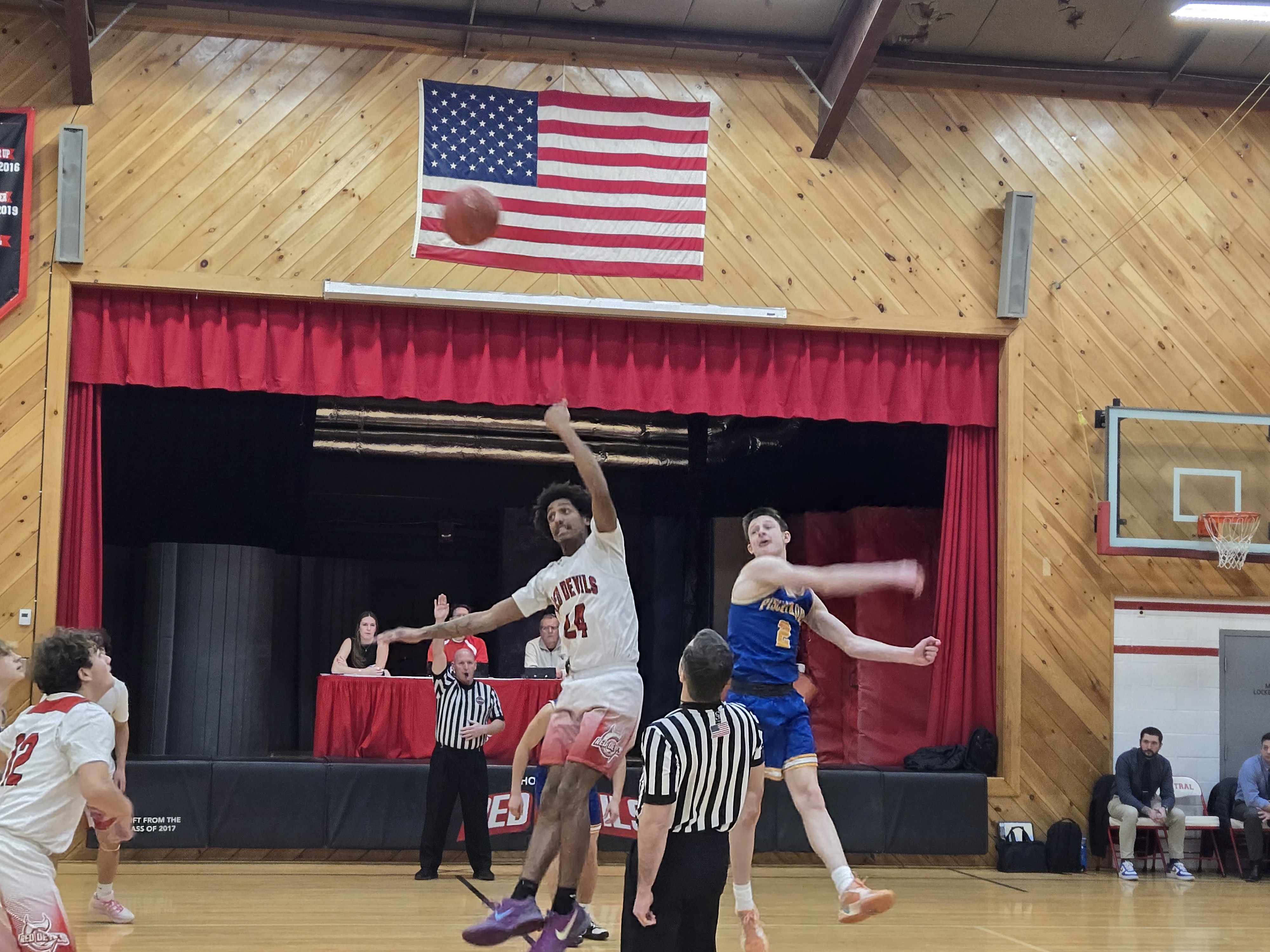 Gaw helps PCHS boys basketball get past Central