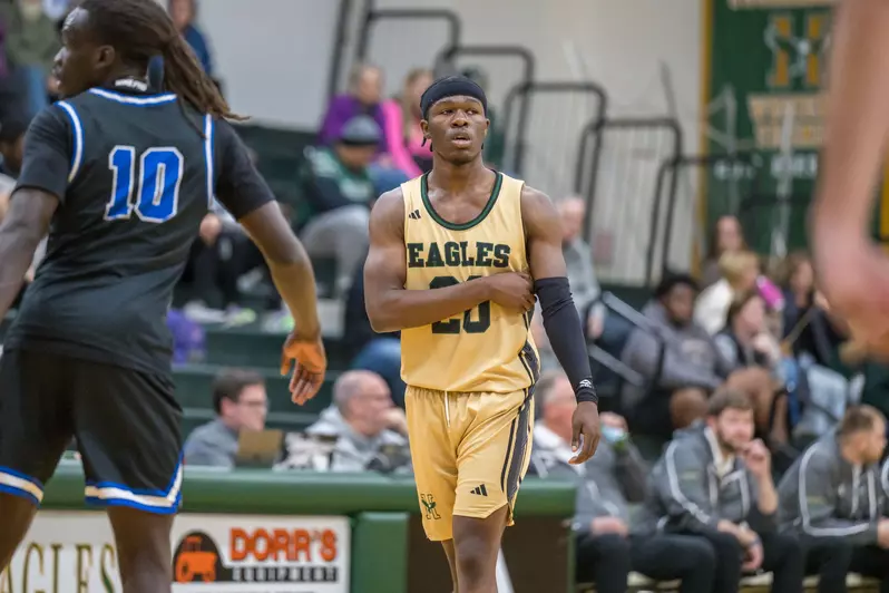 Husson men’s basketball gets past SUNY Cobleskill