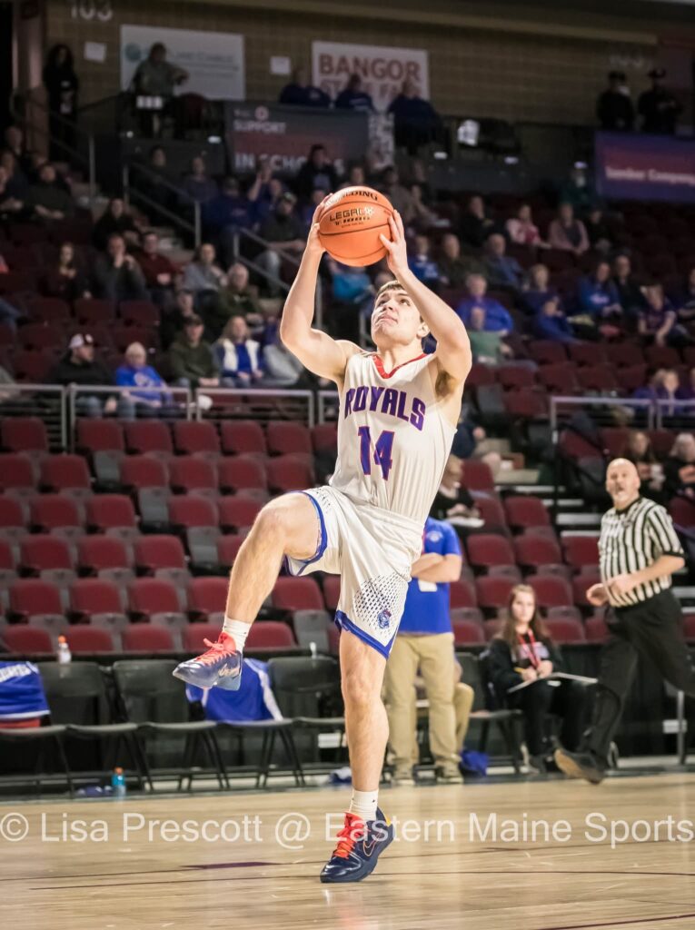 Top seeded Jonesport-Beals boys roll past Deer Isle-Stonington in the quarterfinals