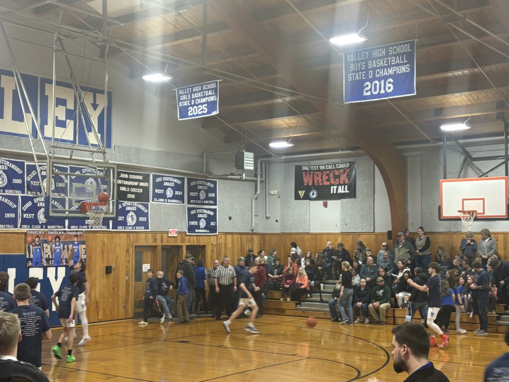 Tewksbury leads Valley to win over Carrabec