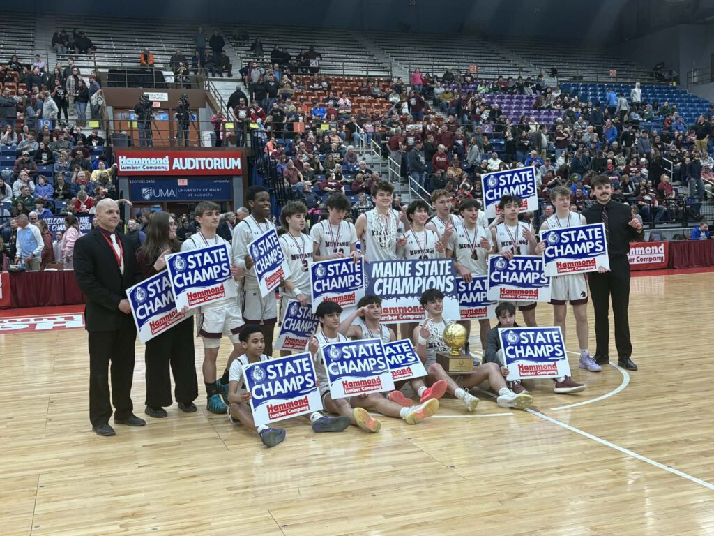 Leverdiere scores 33 as Monmouth boys hold off Machias to win Class D state championship