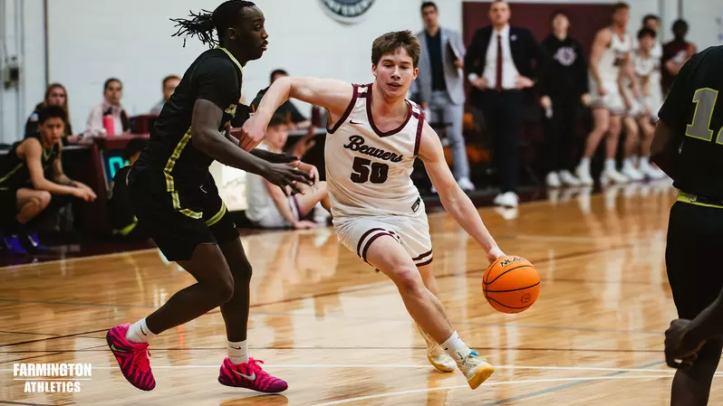 UMF men’s basketball continues to roll, winning a pair of NAC games in Vermont