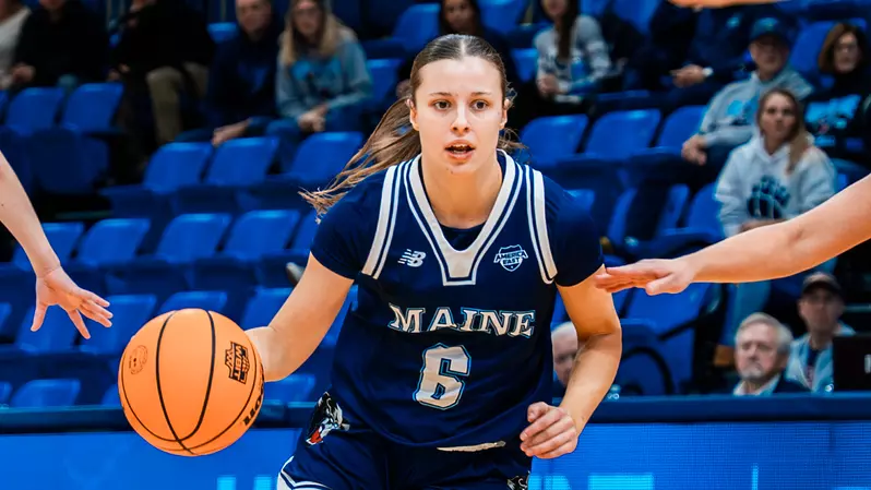 Maine women’s basketball picks up key conference win on the road at Vermont