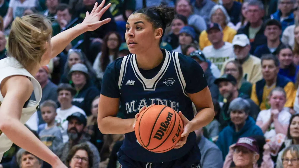 Adrianna Smith named ECAC Player of the Year, also earns spot on All-ECAC First Team