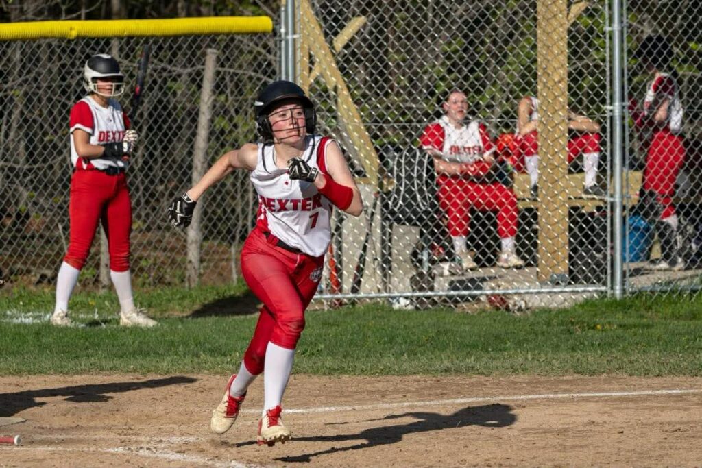 Hotham leads Dexter softball to win over Sumner