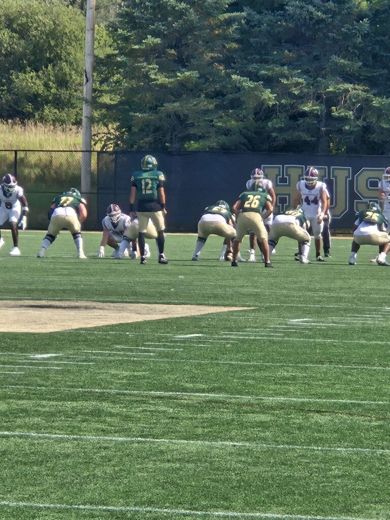 #12 Endicott puts up 500 yards of offense, rolls past Husson in conference opener