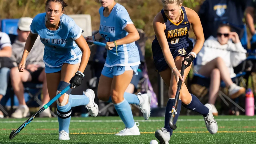 Maddie Niles game winner leads USM field hockey to third straight victory