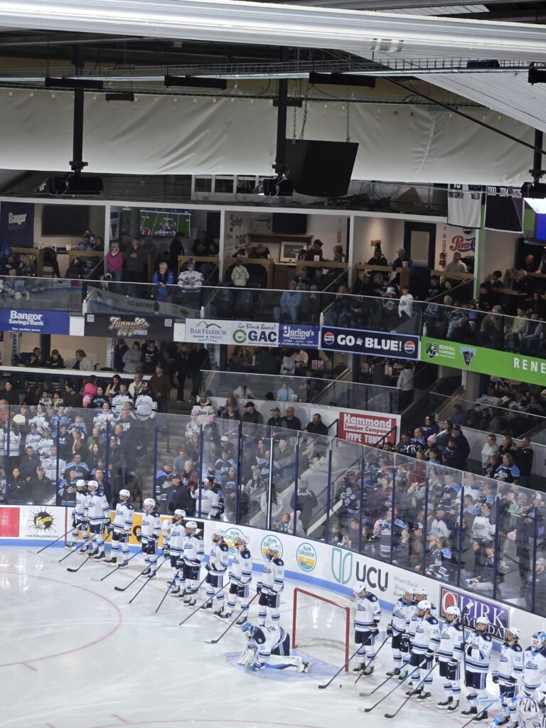 Parks goal leads Maine men’s hockey past #6 Quinnipiac to split the weekend series