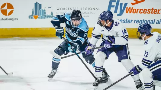 Maine men’s hockey splits series at Holy Cross, as Crusaders win Saturday night in overtime